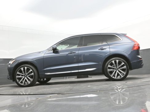Certified 2023 Volvo XC60 B5 Ultimate w/ Climate Package image 26