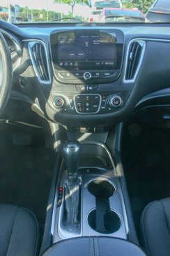 Used 2020 Chevrolet Malibu LT image 14