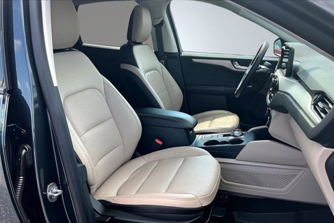 Used 2022 Ford Escape SEL w/ Technology Package image 14