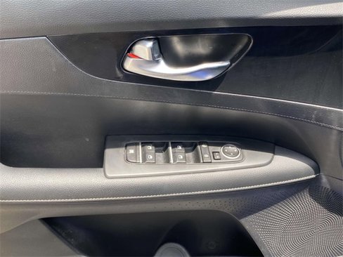 Used 2024 Kia Forte GT-Line w/ GT-Line Premium Package image 18