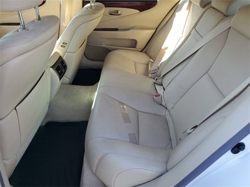 Used 2010 Lexus LS 460 image 11