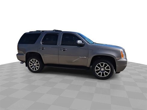 Used 2011 GMC Yukon SLT w/ SLT-2 Equipment Package image 9