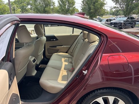 Used 2017 Honda Accord EX-L image 23