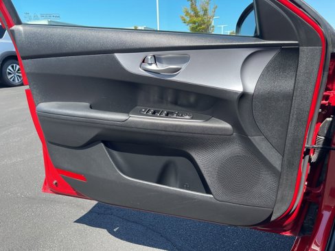 Used 2023 Kia Forte LXS image 38