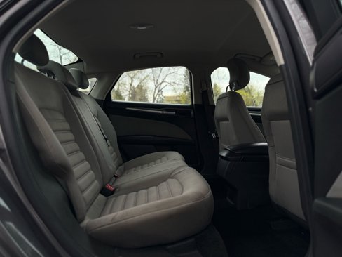Used 2013 Ford Fusion S image 29