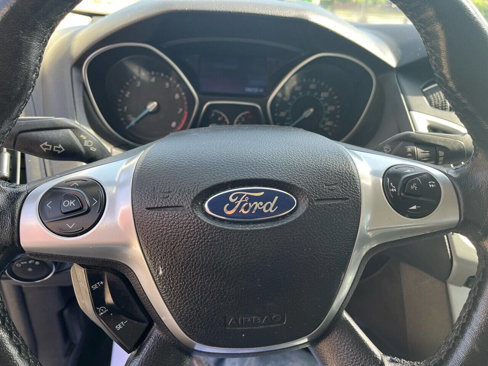 Used 2014 Ford Focus SE w/ Equipment Group 201A image 18