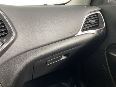 Used 2021 Jeep Cherokee Latitude Lux w/ Comfort/Convenience Group image 38
