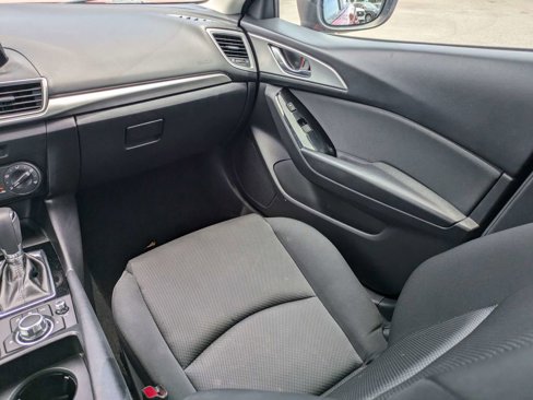 Used 2018 MAZDA MAZDA3 Sport image 16