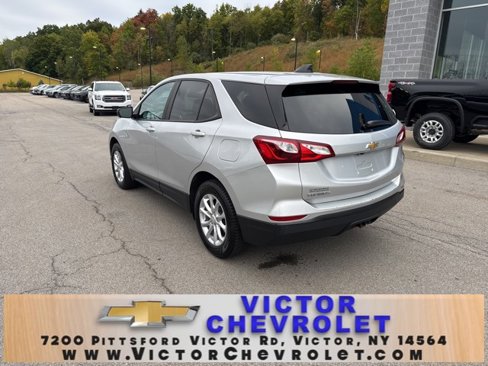 Used 2020 Chevrolet Equinox LS w/ LS Convenience Package image 3