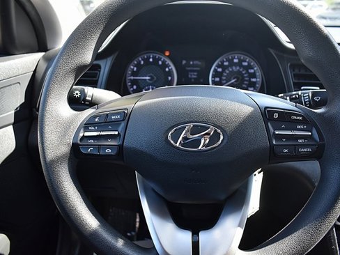 Used 2020 Hyundai Elantra SEL image 40