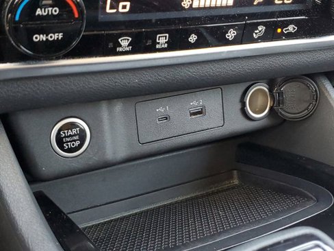Used 2023 Nissan Rogue SV image 28