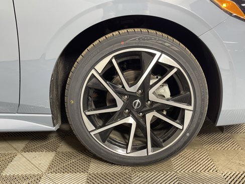 Used 2024 Nissan Sentra SR image 7