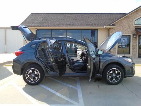 Used 2018 Subaru Crosstrek 2.0i Premium w/ Moonroof Package image 21