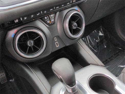 Used 2023 Chevrolet Blazer LT image 27