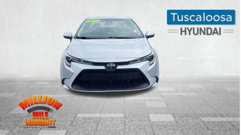 Used 2022 Toyota Corolla LE image 2