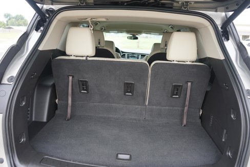 Used 2018 Buick Enclave Essence image 24
