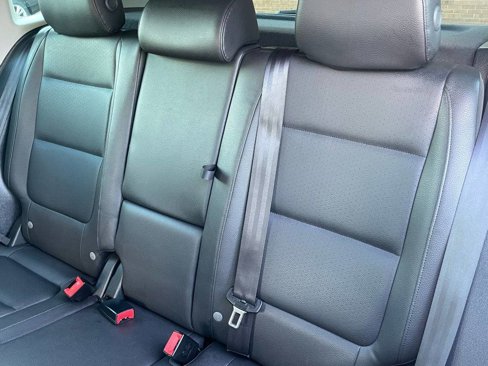 Used 2012 Volkswagen Tiguan SE image 13