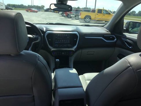 Used 2017 GMC Acadia SLT image 13