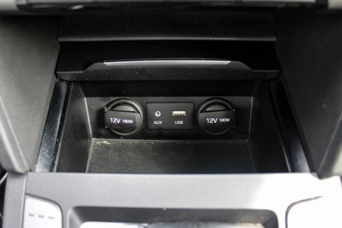 Used 2017 Hyundai Elantra Limited image 21