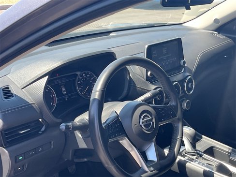 Used 2022 Nissan Sentra SV image 9
