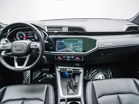 Used 2022 Audi Q3 2.0T Premium Plus image 13