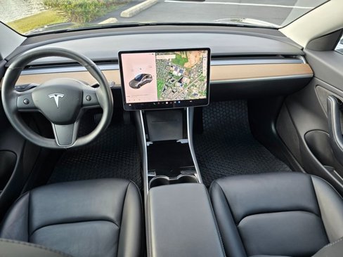 Used 2018 Tesla Model 3 Long Range image 20