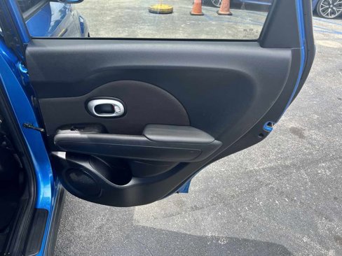 Used 2016 Kia Soul + w/ Designer's Package image 21