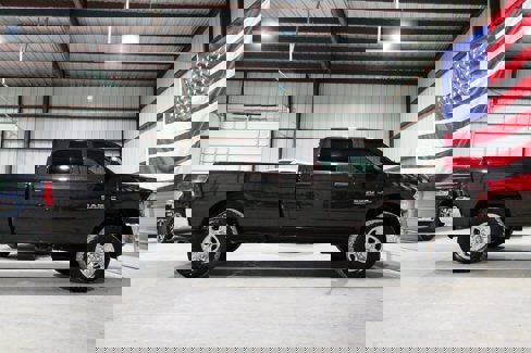 Used 2017 RAM 2500 Tradesman w/ Chrome Appearance Group image 14