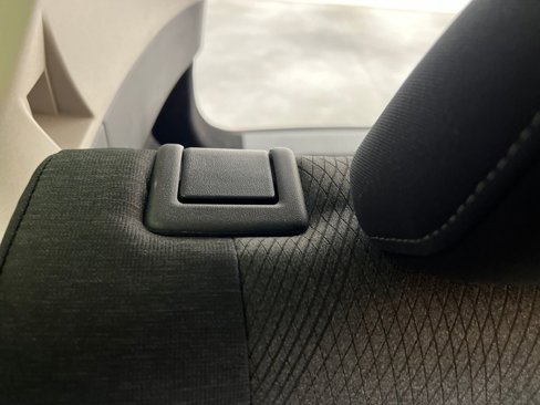 Used 2024 Nissan Rogue SV image 18