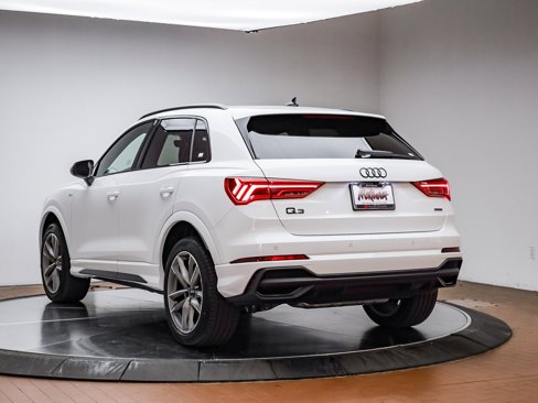 New 2025 Audi Q3 2.0T Premium image 10