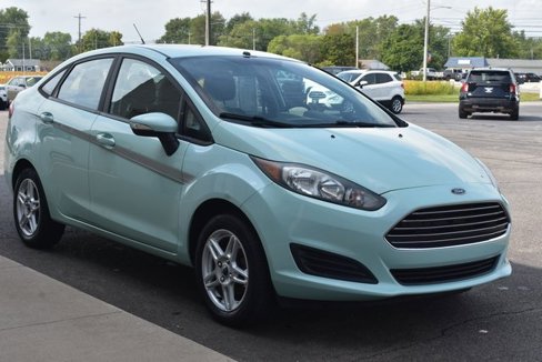Used 2017 Ford Fiesta SE w/ Cold Weather Package image 7
