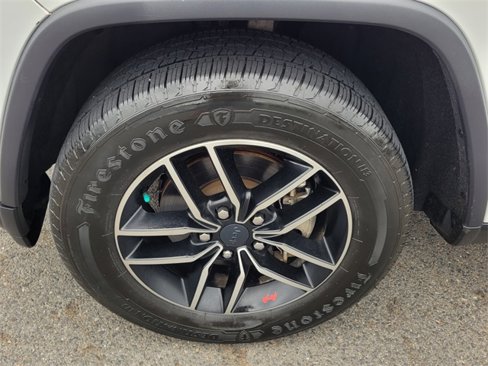 Used 2020 Jeep Grand Cherokee Trailhawk image 20