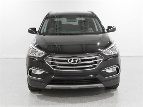 Used 2017 Hyundai Santa Fe Sport 2.0T image 2