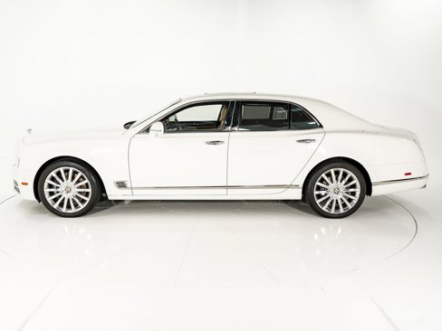 Certified 2020 Bentley Mulsanne image 2