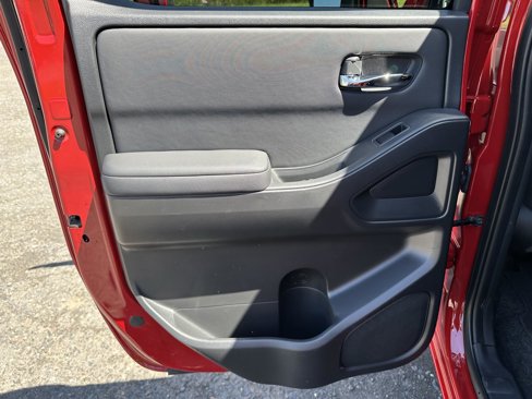 Used 2022 Nissan Frontier SV image 37