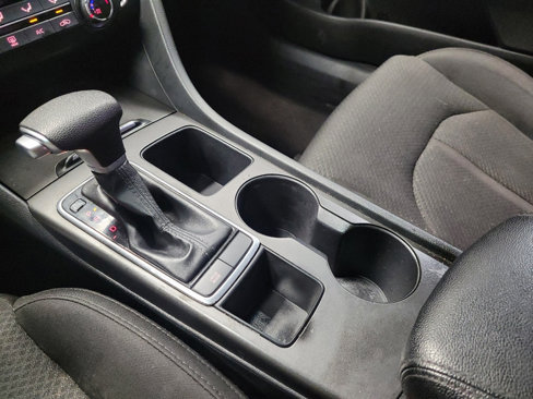 Used 2018 Kia Optima LX image 26