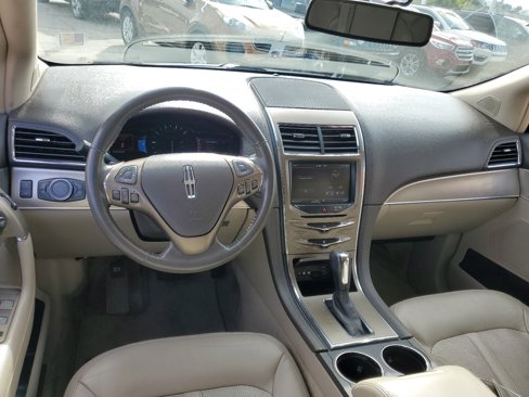 Used 2013 Lincoln MKX FWD image 11