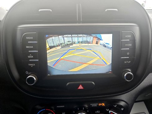Used 2021 Kia Soul LX image 24