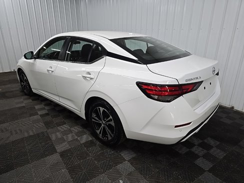 Used 2023 Nissan Sentra SV image 9