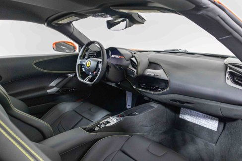 Used 2024 Ferrari SF90 Spider image 26