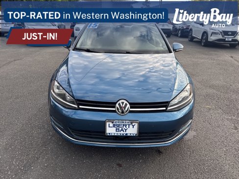 Used 2015 Volkswagen Golf SE image 2