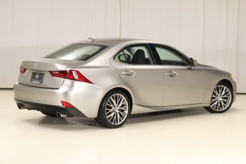 Used 2016 Lexus IS 300 AWD image 16