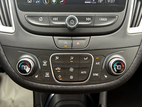 Used 2024 Chevrolet Malibu LT image 15