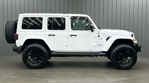 Used 2023 Jeep Wrangler Unlimited Sahara w/ Dual Top Group image 6