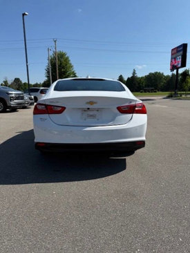 Used 2024 Chevrolet Malibu LT image 7
