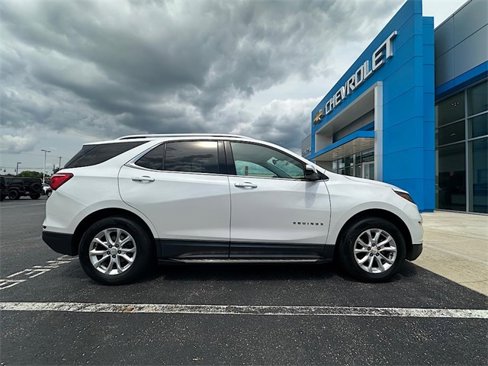 Used 2018 Chevrolet Equinox LT w/ Sun & Infotainment Package image 8