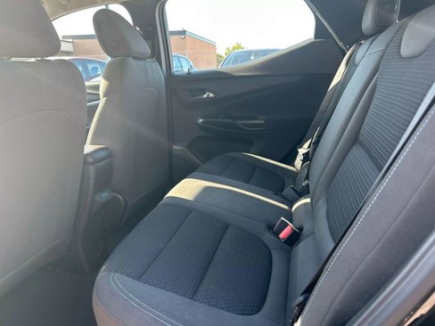 Used 2023 Chevrolet Bolt EUV LT image 18