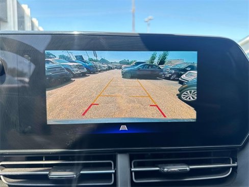 Certified 2025 Chevrolet Trax RS w/ Sunroof Package image 31