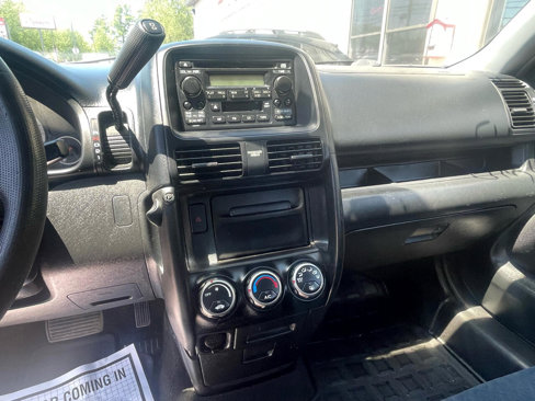 Used 2005 Honda CR-V LX image 13