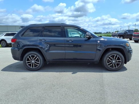 Used 2017 Jeep Grand Cherokee Trailhawk image 4